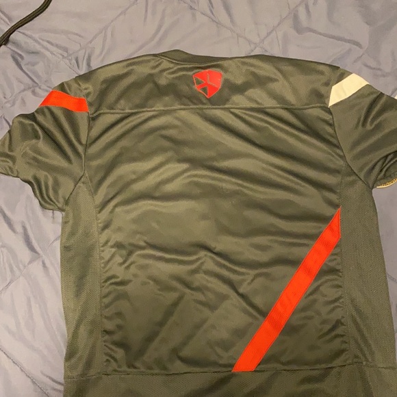 Small Manchester United Jersey - Picture 4 of 4